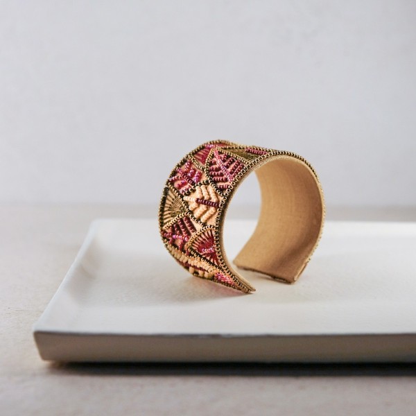 Pulsera Ajustable con Lentejuelas en Tonos Granate | Beltop Brand