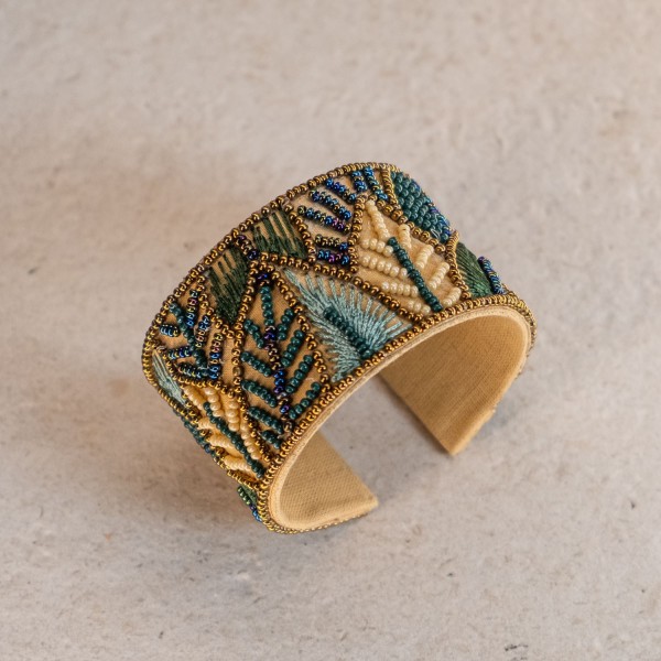 Pulsera Ajustable con Lentejuelas en Tonos Verdes | Beltop Brand Pulsera Ajustable con Lentejuelas en Tonos Verdes | Beltop Brand