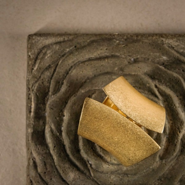 Pulsera de Metal Dorado con Autocierre | Beltop Brand