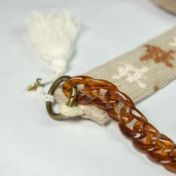 Descubre los Cuelga-móviles Más Elegantes y Exclusivos de Tela | Beltop