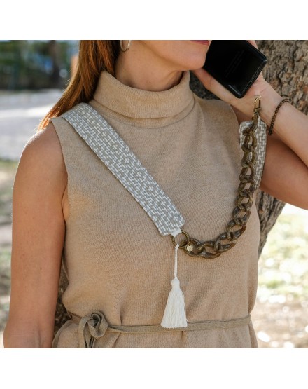 Complementa tu Estilo con Cuelga-móviles de Tela y Cadena Originales | Beltop 2