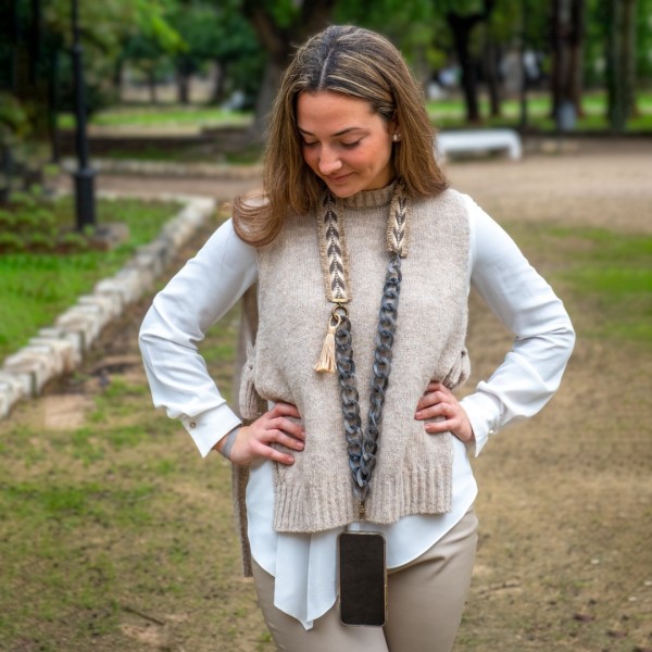 Cuelga-móviles de Tela y Cadena: El Detalle Perfecto para Tu Móvil | Beltop