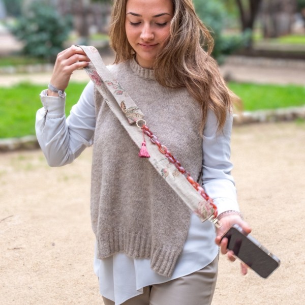 Descubre los Cuelga-móviles Más Elegantes y Exclusivos de Tela | Beltop