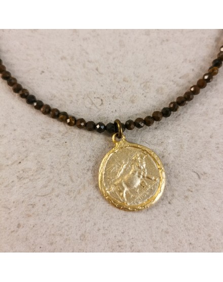 Gargantilla piedra marrón moneda dorada | Beltop 2