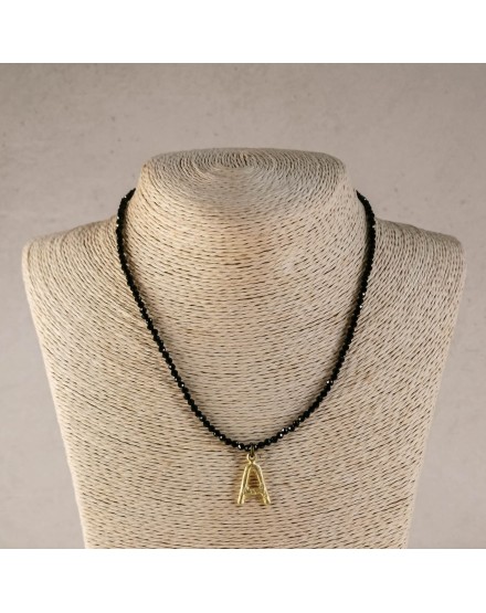 Gargantilla piedra negra con inicial | Beltop 2