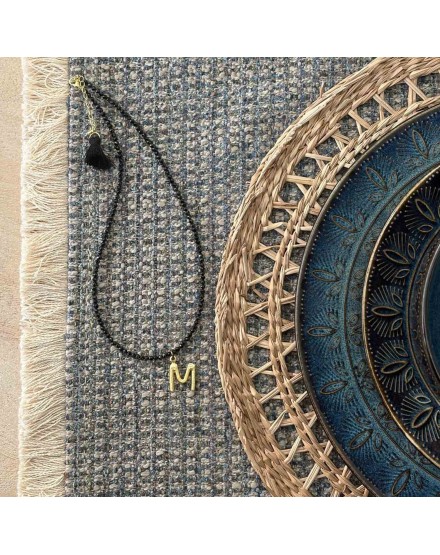 Gargantilla piedra negra con inicial | Beltop 2