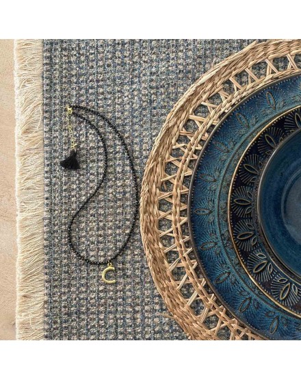 Gargantilla piedra negra con inicial | Beltop 2