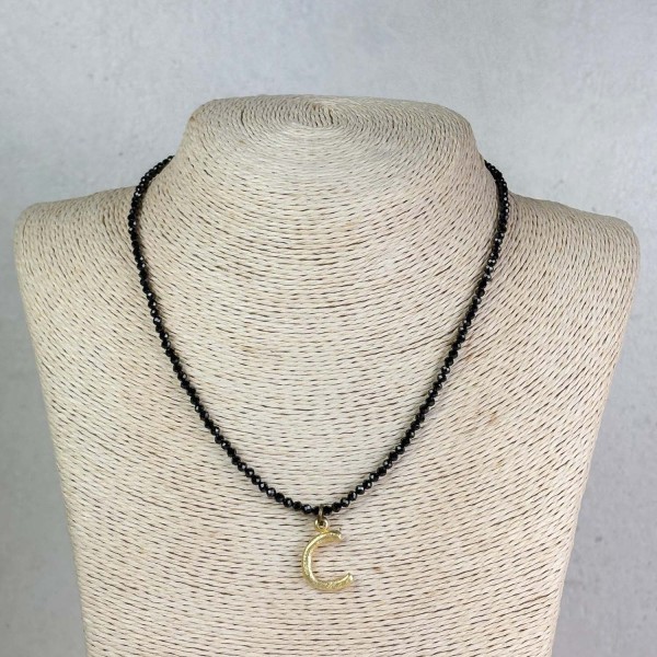 Gargantilla piedra negra con inicial | Beltop