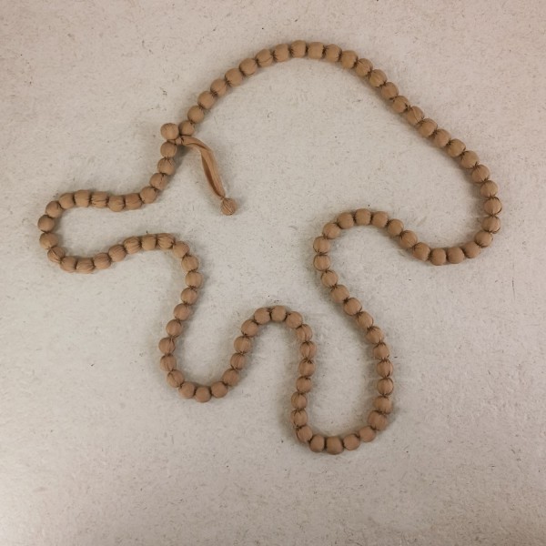 Collar  largo champán Inicial