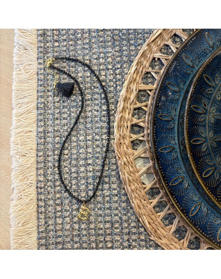 Gargantilla piedra negra con inicial | Beltop 2