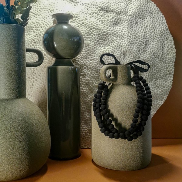 Gargantilla tres vueltas bolas revestidas negro - Moneda